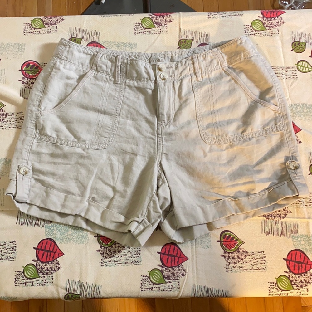Low Rise Shorts Size 12 Sonoma Life + Style